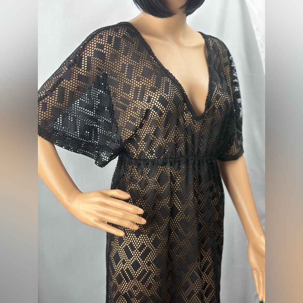 Short Sleeve Women’s Maxi Crochet Cover Up